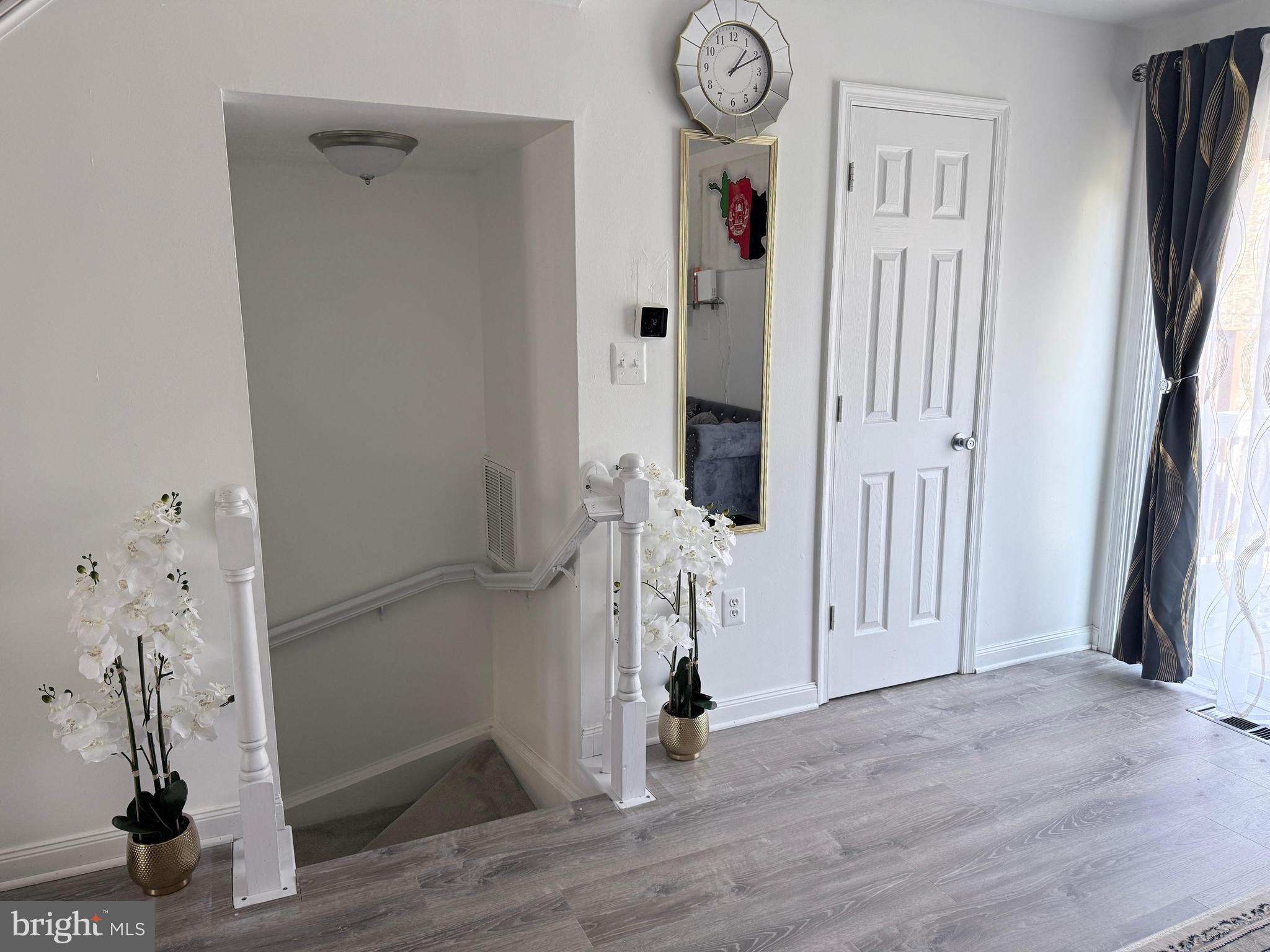 KINGS CREST - Residential