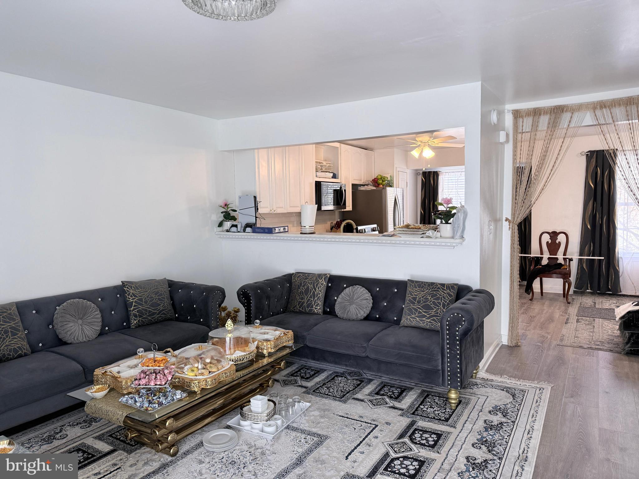 KINGS CREST - Residential