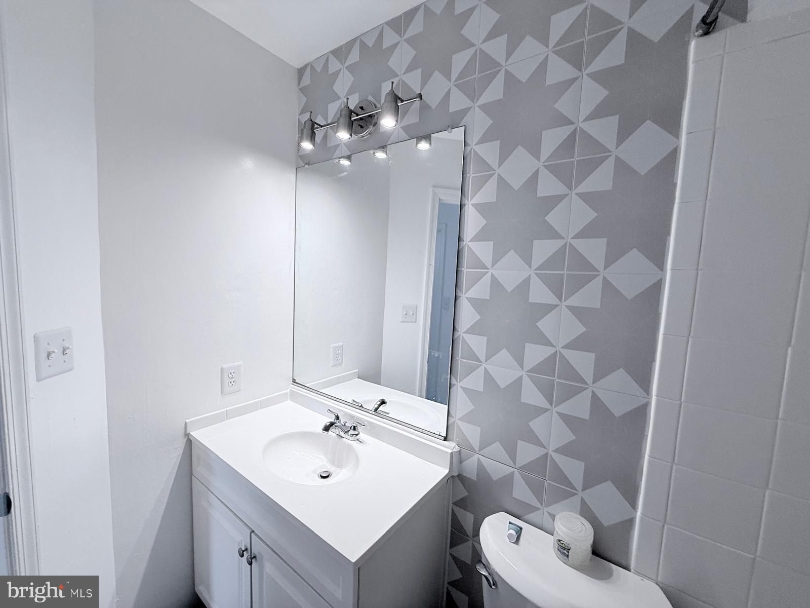 KINGS CREST - Residential