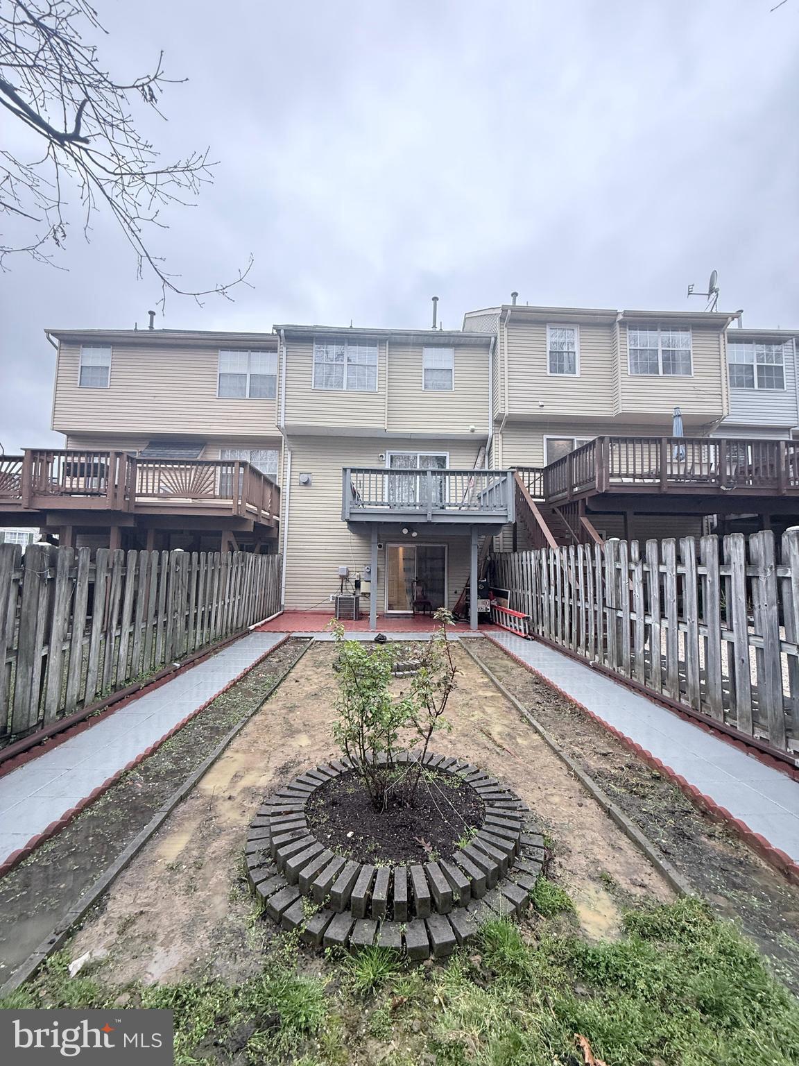 KINGS CREST - Residential