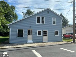 Townhouse For Rent - 9 E Poplar Street<br/> Washington County, FUNKSTOWN, MD 21734