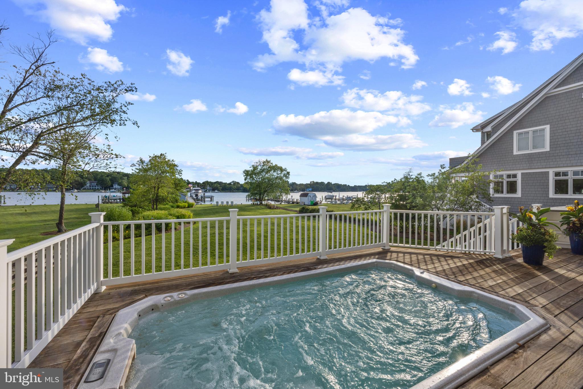 14 E LAKE DRIVE