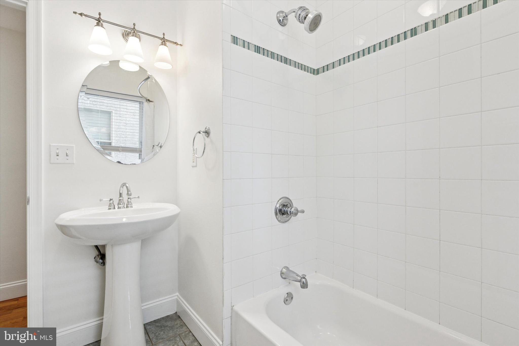 GRADUATE HOSPITAL - Residential