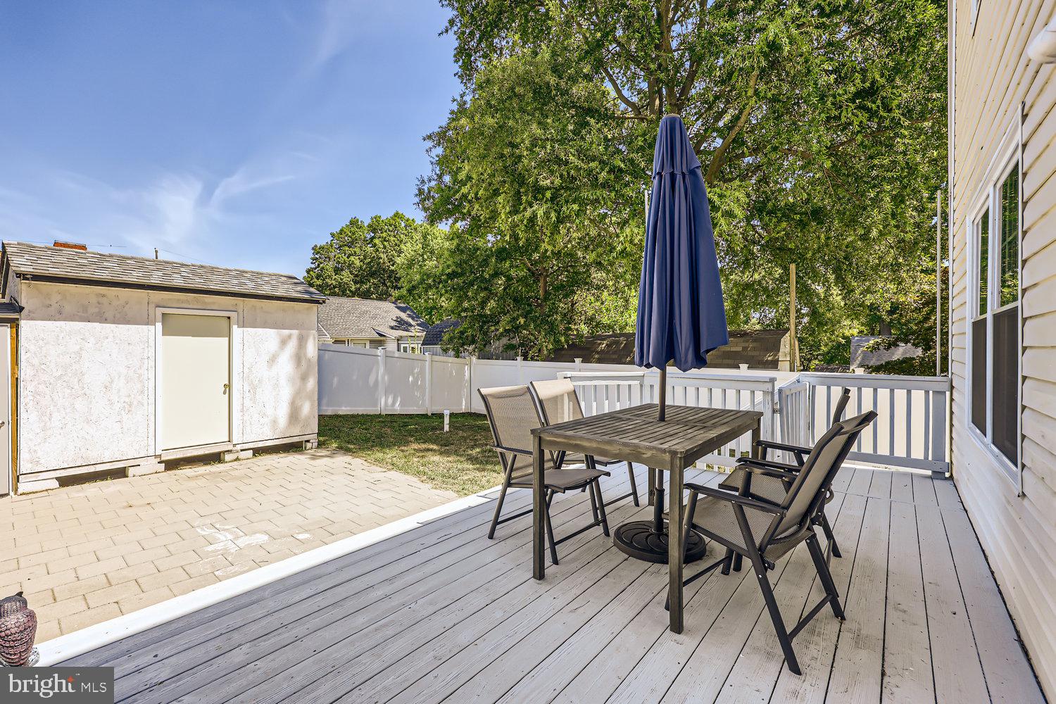 SELBY ON THE BAY - Residential