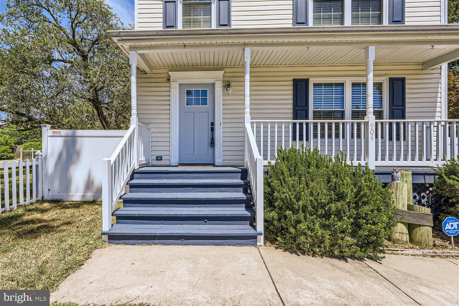 SELBY ON THE BAY - Residential