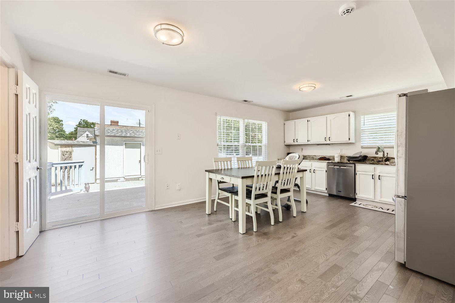 SELBY ON THE BAY - Residential