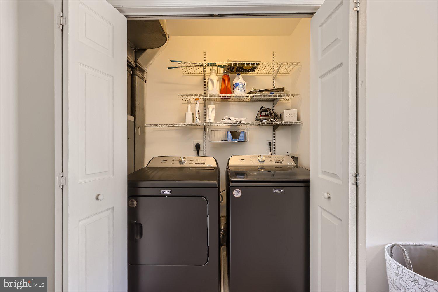 SELBY ON THE BAY - Residential