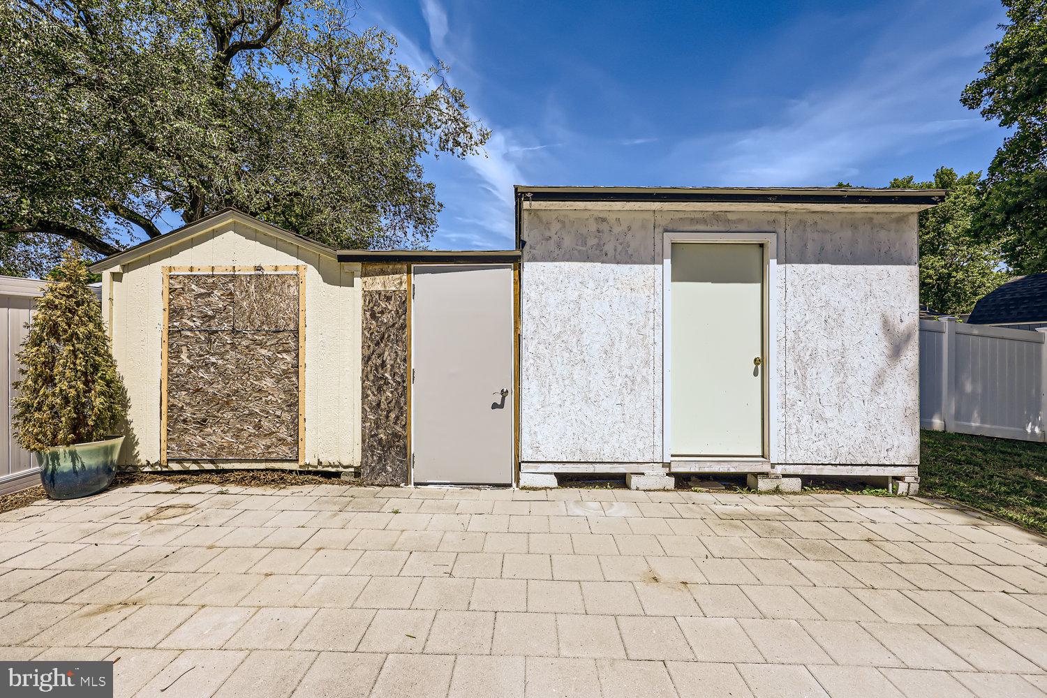 SELBY ON THE BAY - Residential