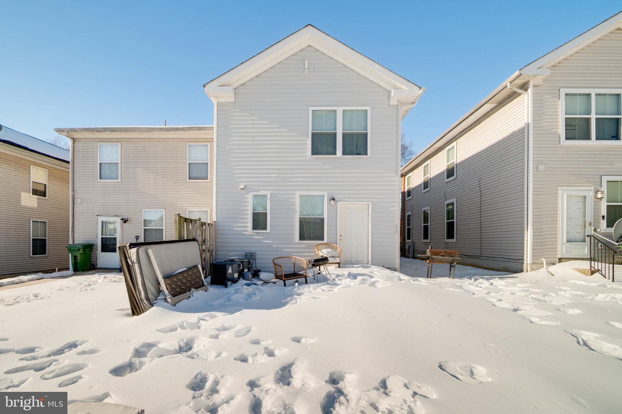 HERITAGE CROSSING - Residential