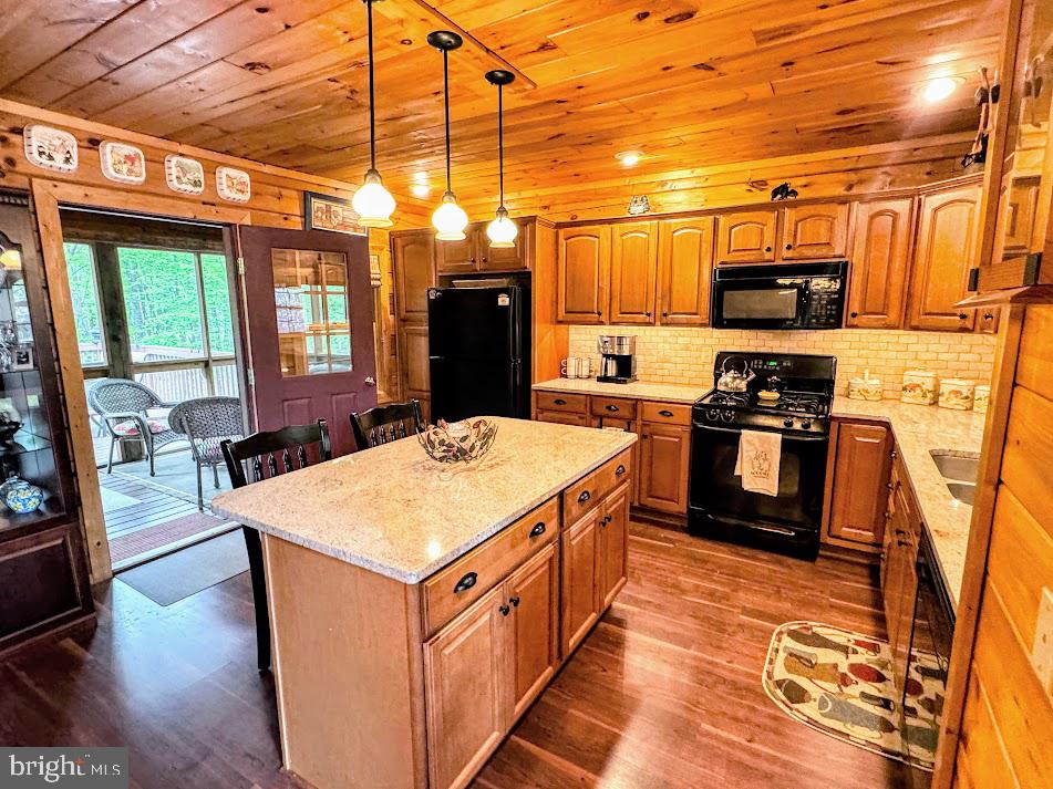 EAGLE ROCK RESORT - Residential