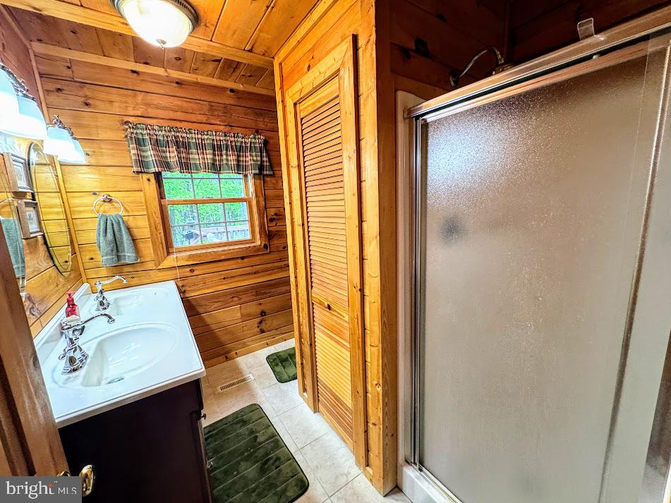 EAGLE ROCK RESORT - Residential