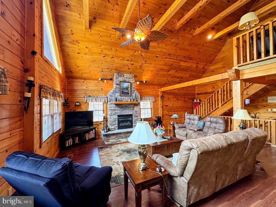 EAGLE ROCK RESORT - Residential