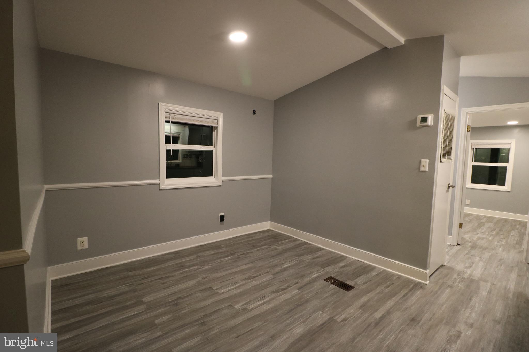 MIDDLE RIVER - Residential