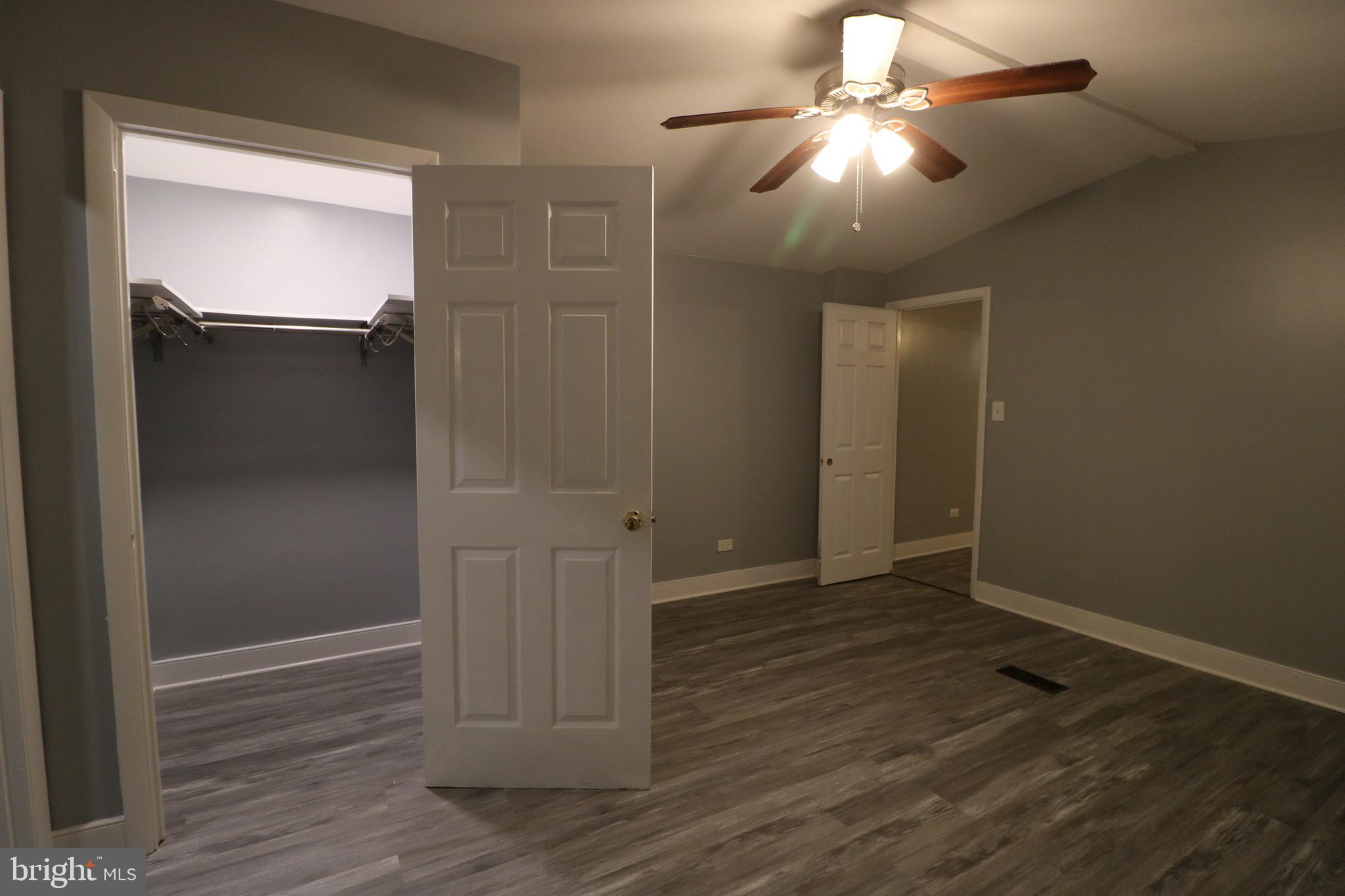 MIDDLE RIVER - Residential