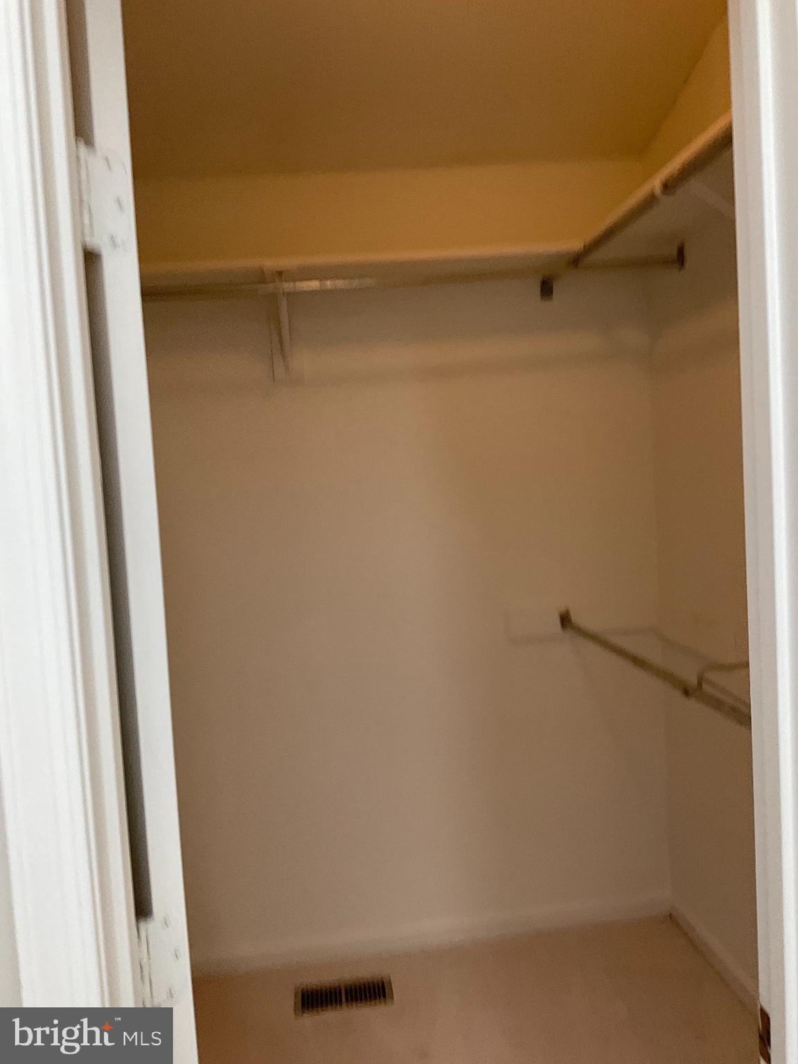 RIVER OAKS - Residential Lease