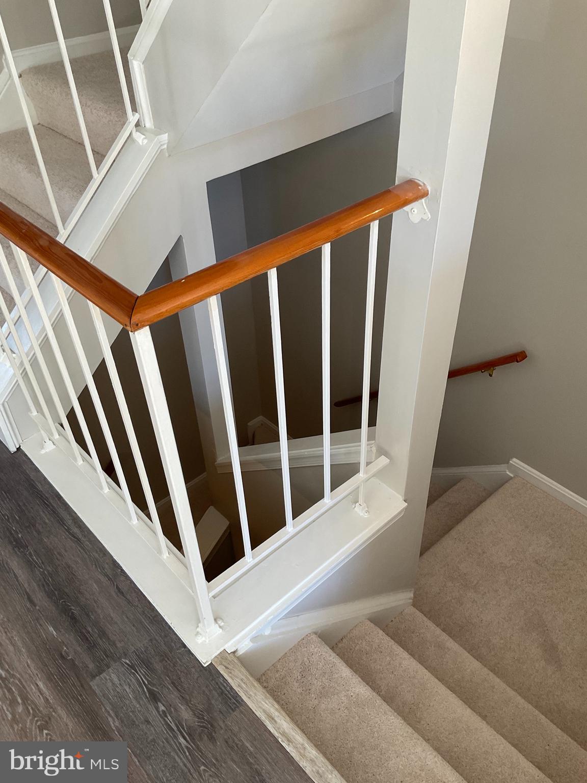 RIVER OAKS - Residential Lease