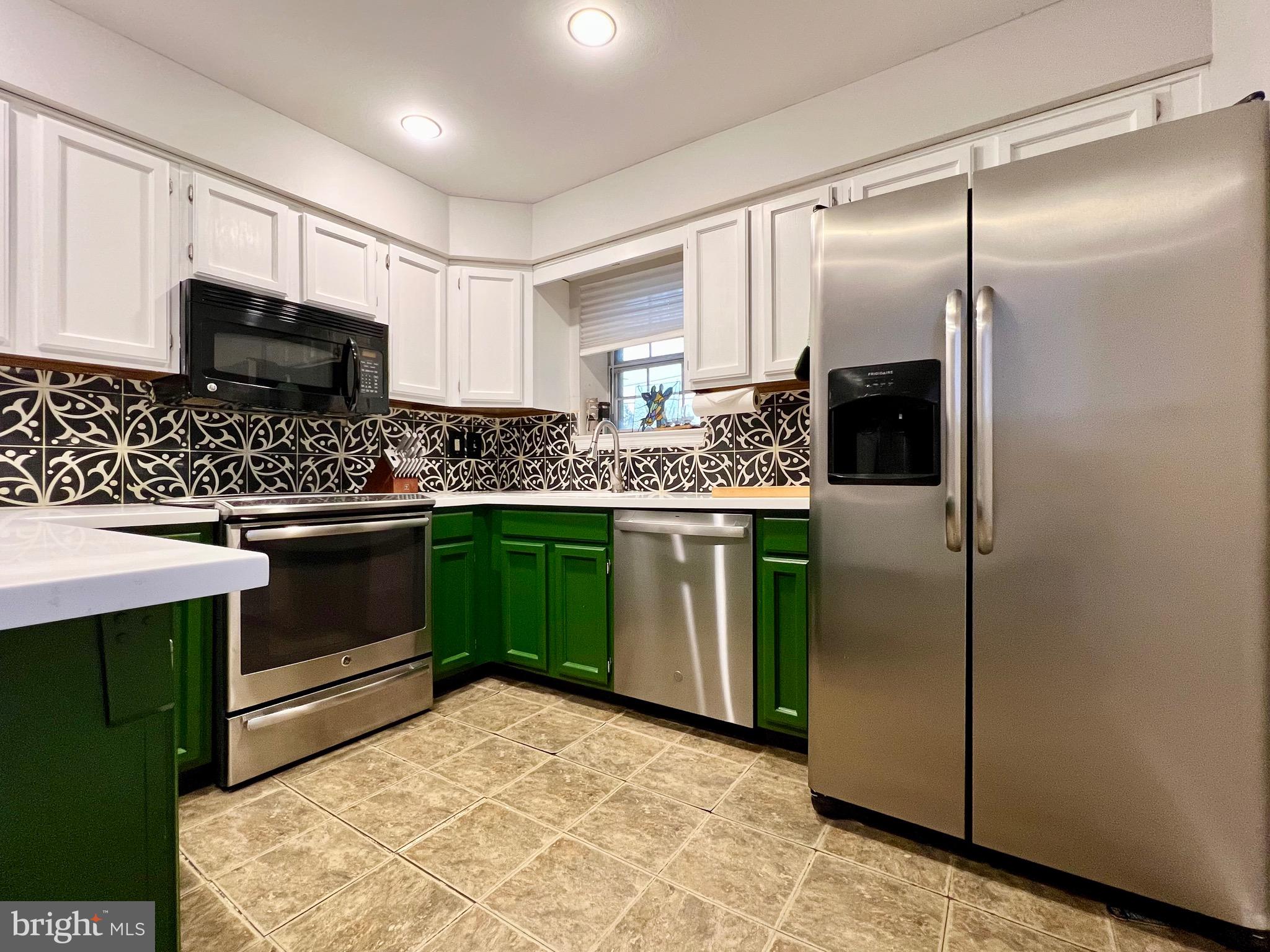 SADDLEBROOK ESTS - Residential