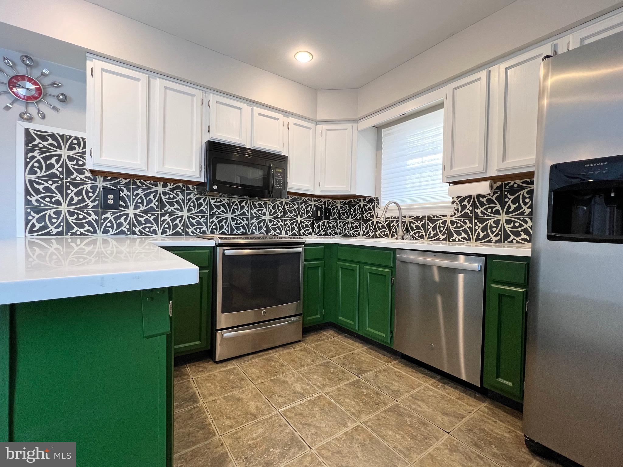 SADDLEBROOK ESTS - Residential