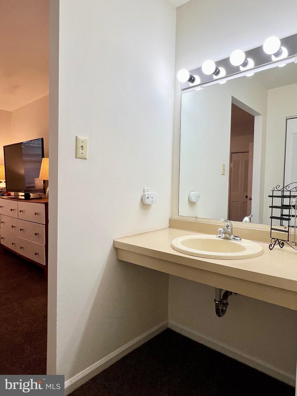 SADDLEBROOK ESTS - Residential