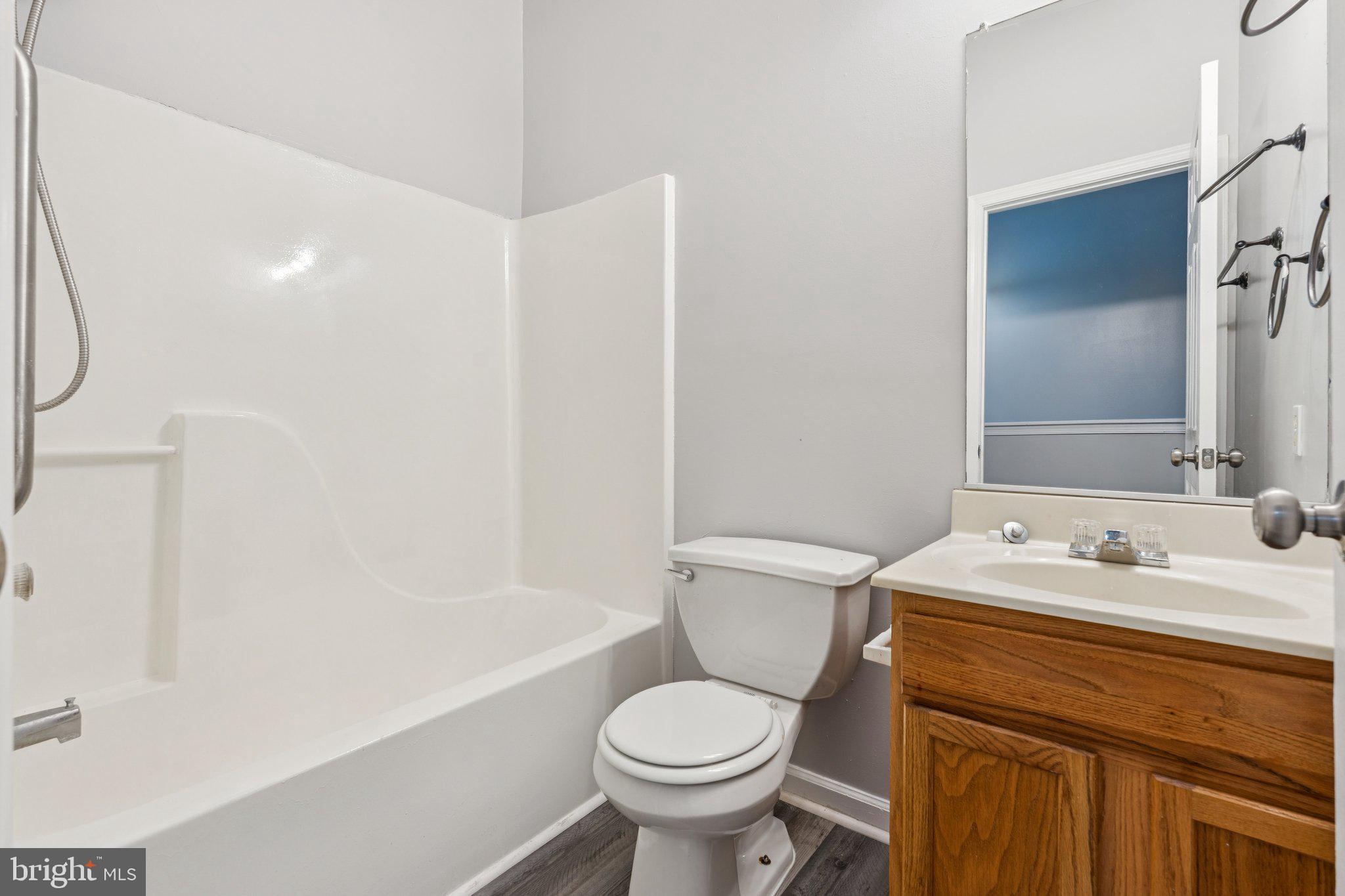 JOHNSON PLACE - Residential Lease