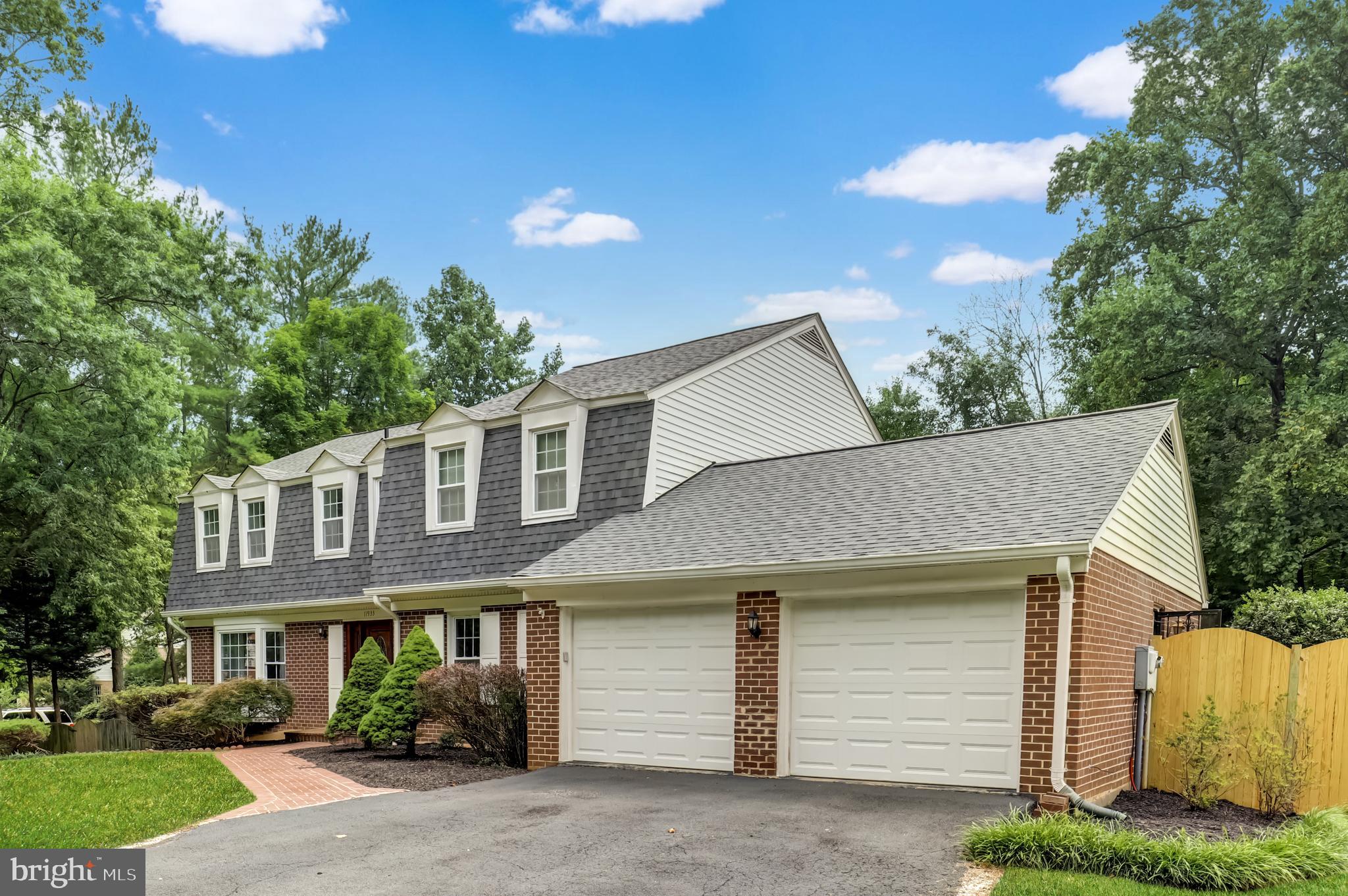 FOX MILL WOODS - Residential