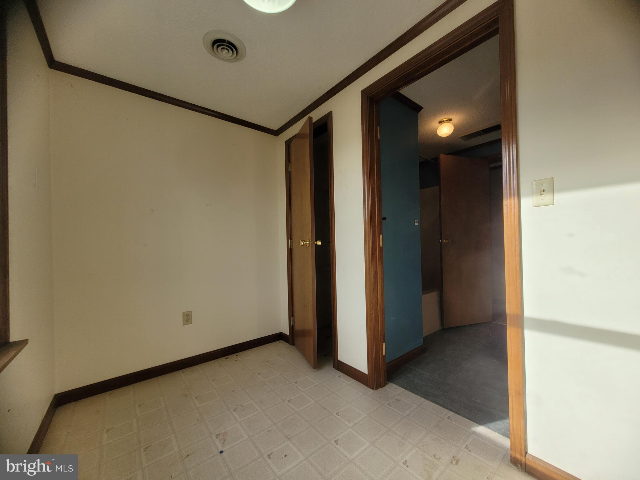 ECKHART - Residential