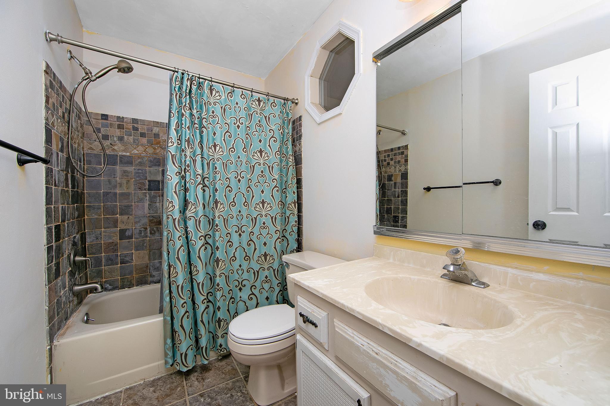 TAPESTRY - Residential