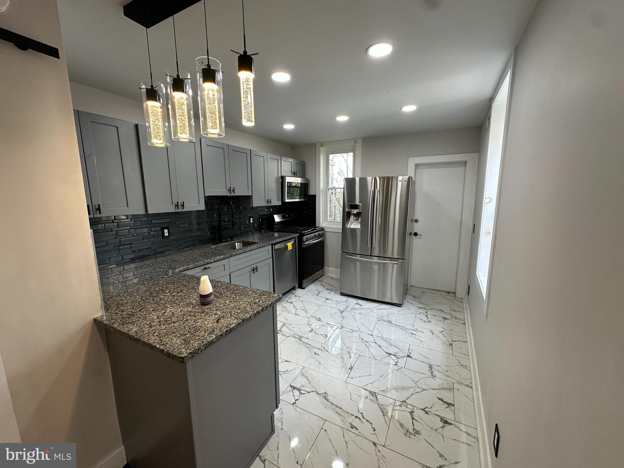 PHILADELPHIA (WEST) - Residential