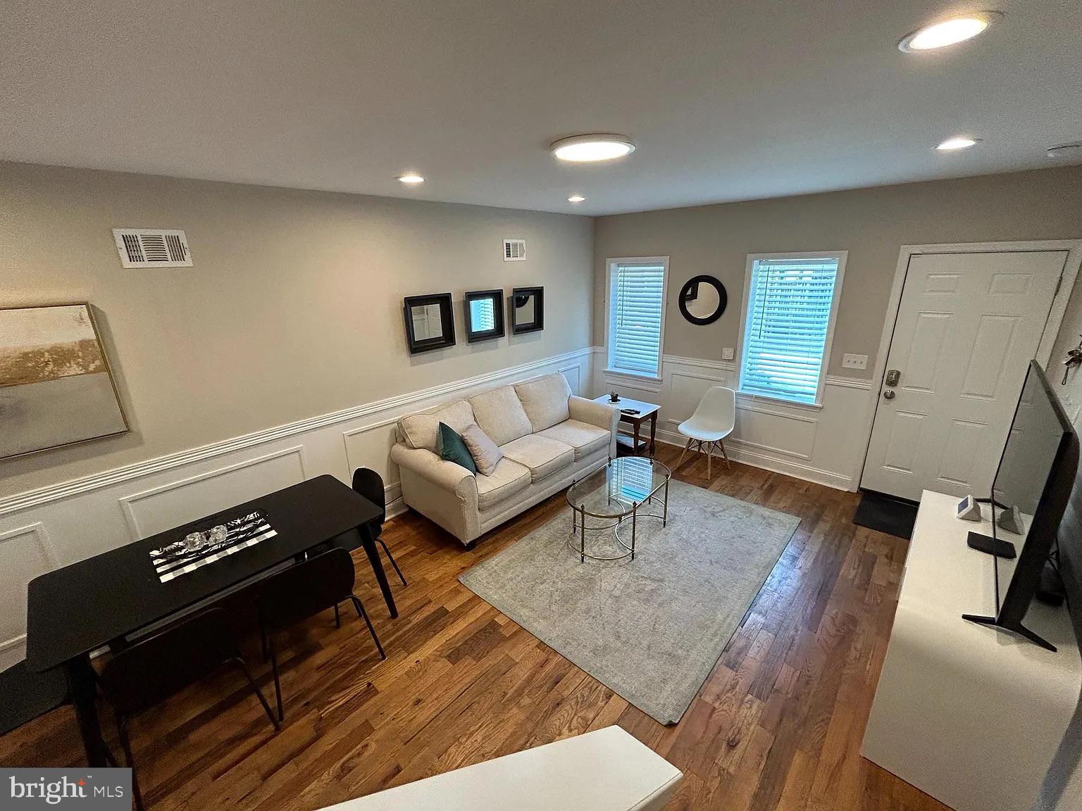 FRANCISVILLE - Residential Lease