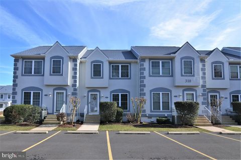 Townhouse For Sale - 310 Blue Heron Drive #3102<br/> REHOBOTH BEACH, DE 19971