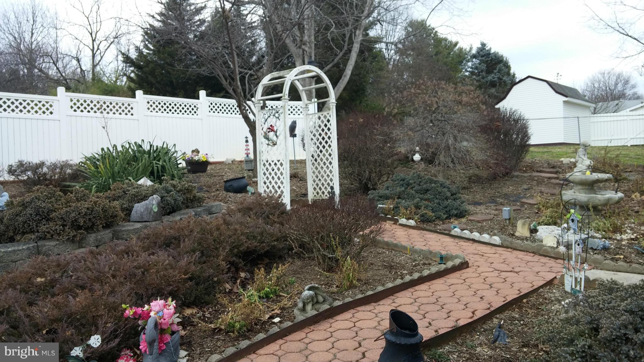 VALLEY VIEW ACRES - Residential