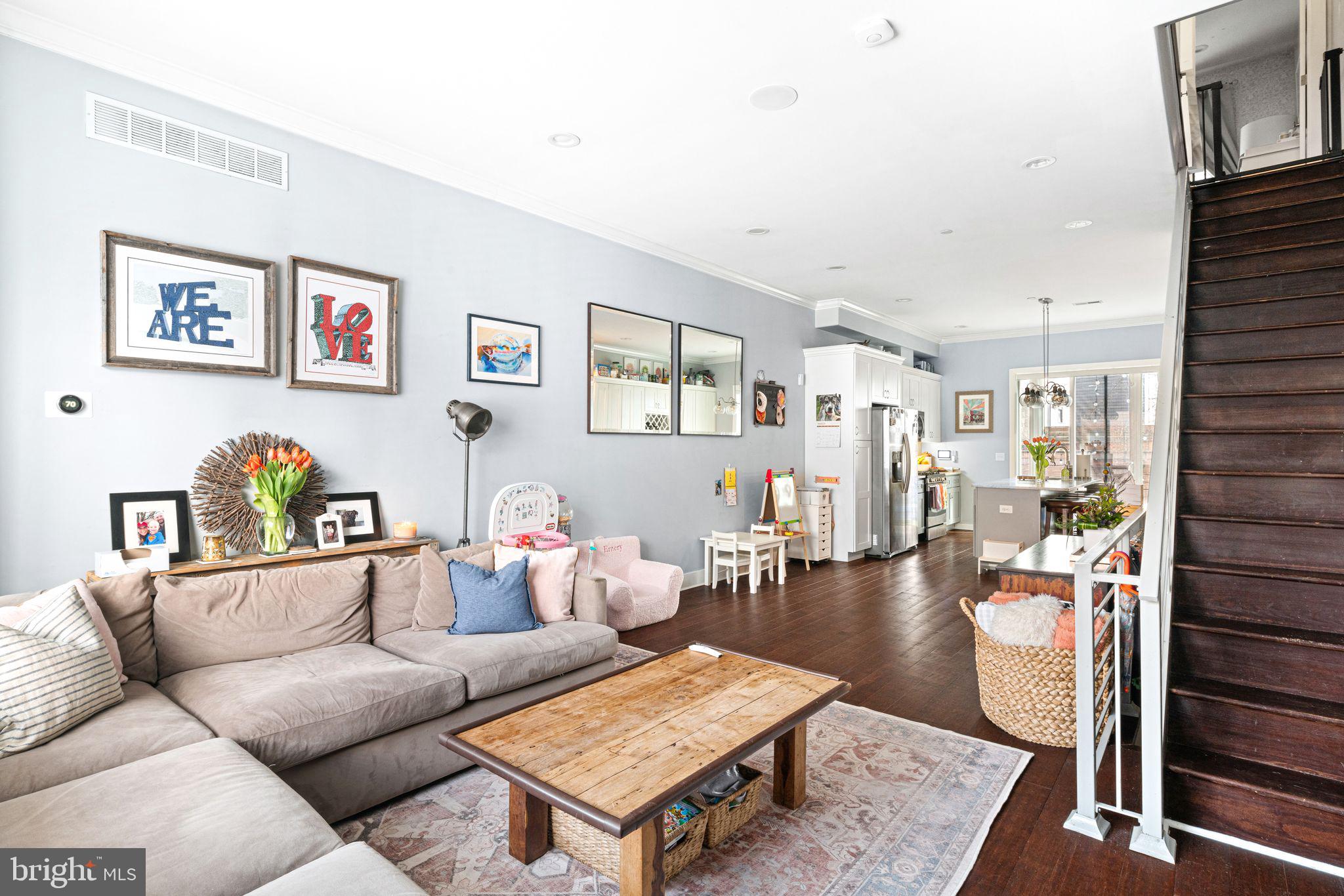 POINT BREEZE - Residential