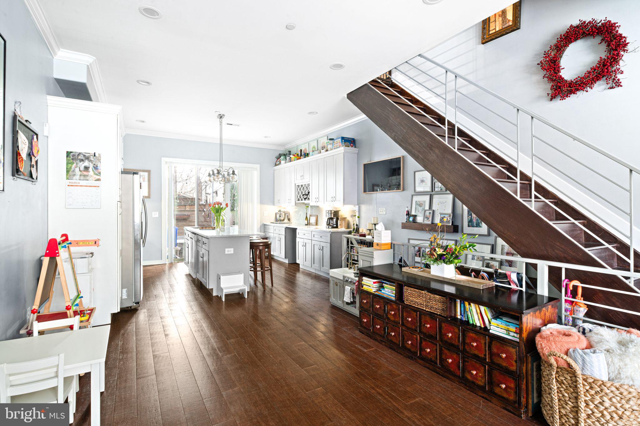 POINT BREEZE - Residential