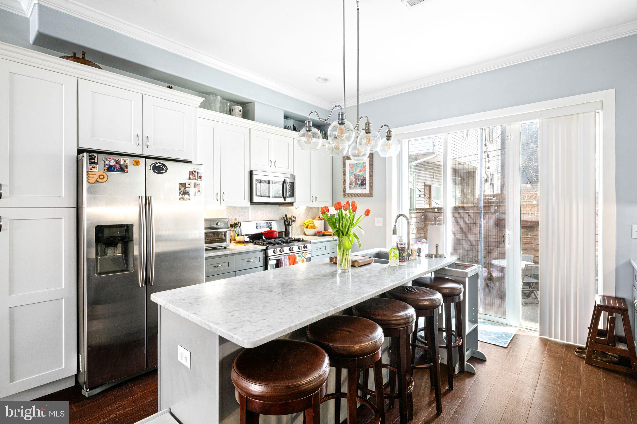 POINT BREEZE - Residential