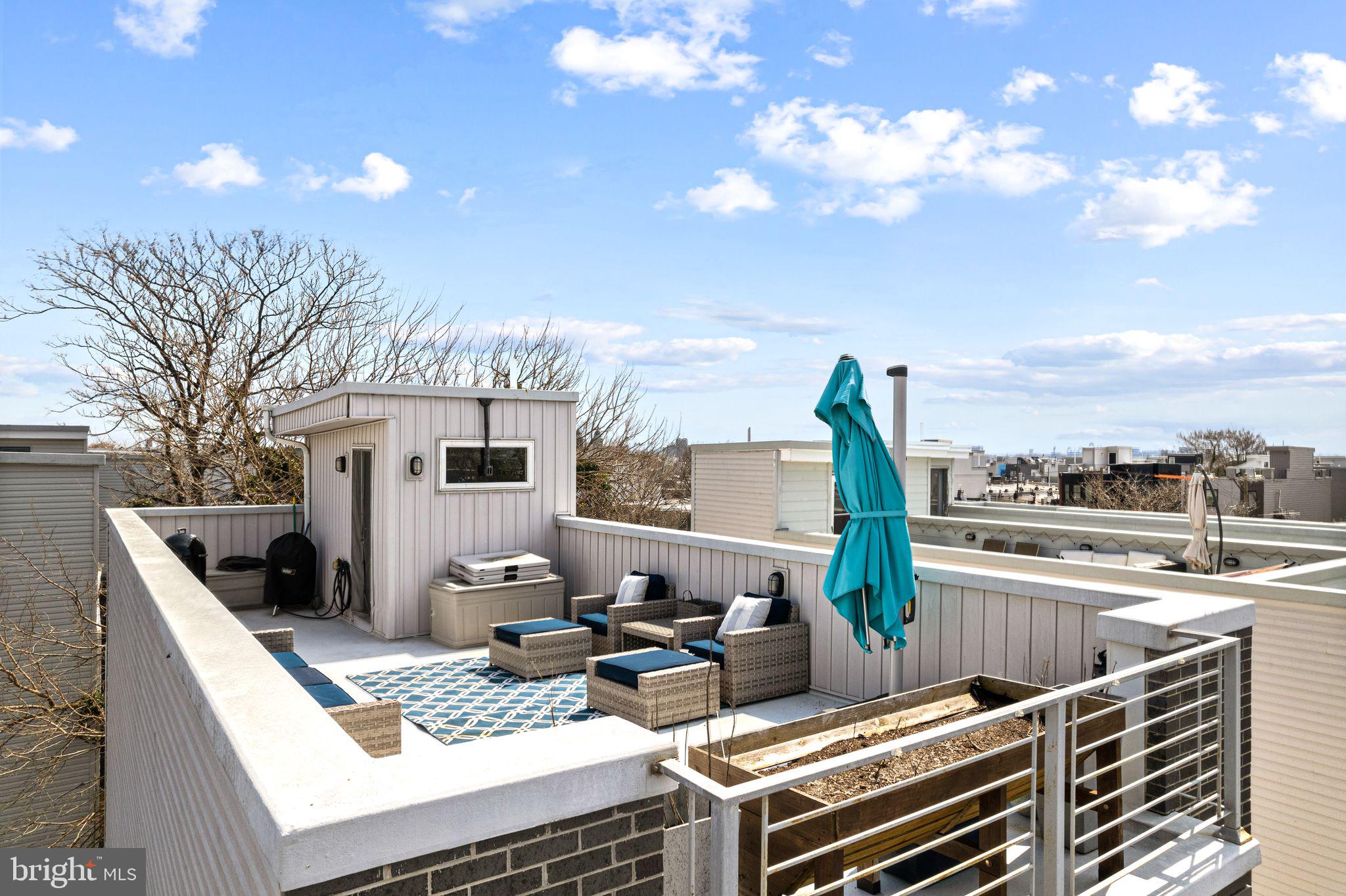 POINT BREEZE - Residential