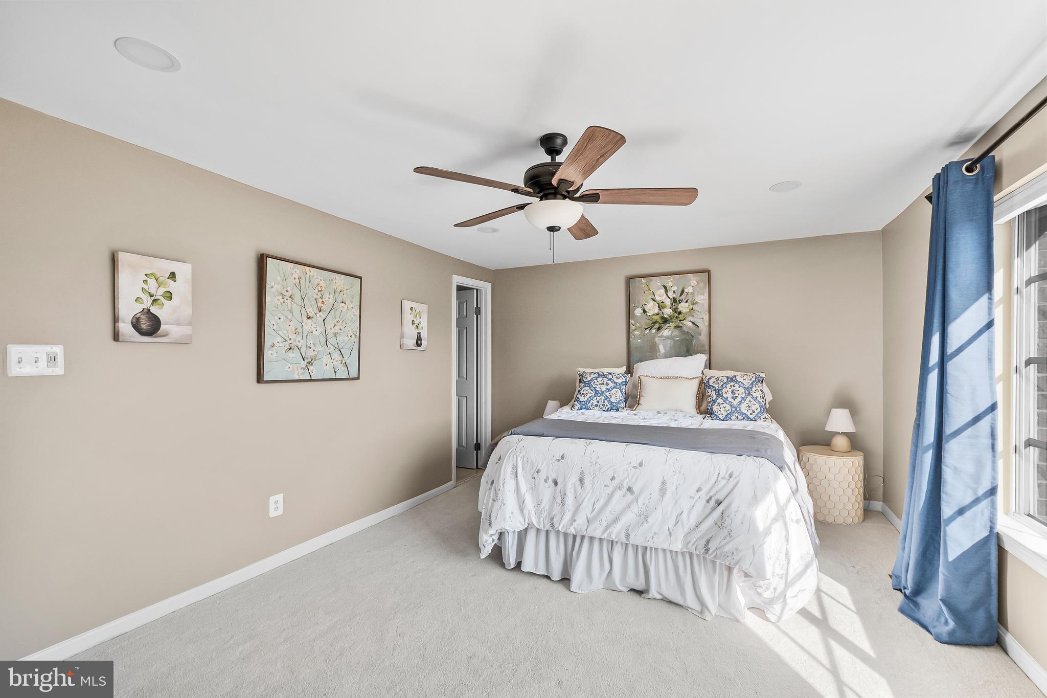 D EVEREUX WEST - Residential