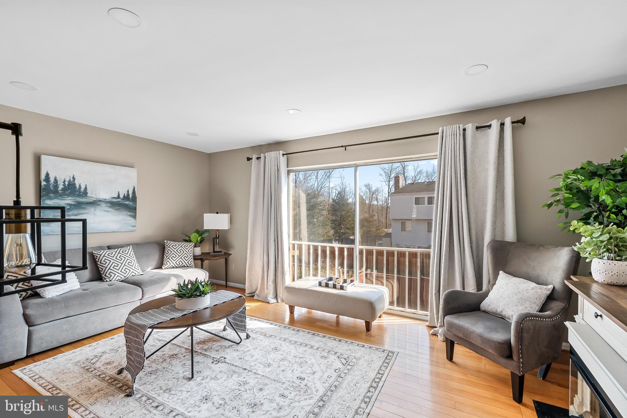 D EVEREUX WEST - Residential