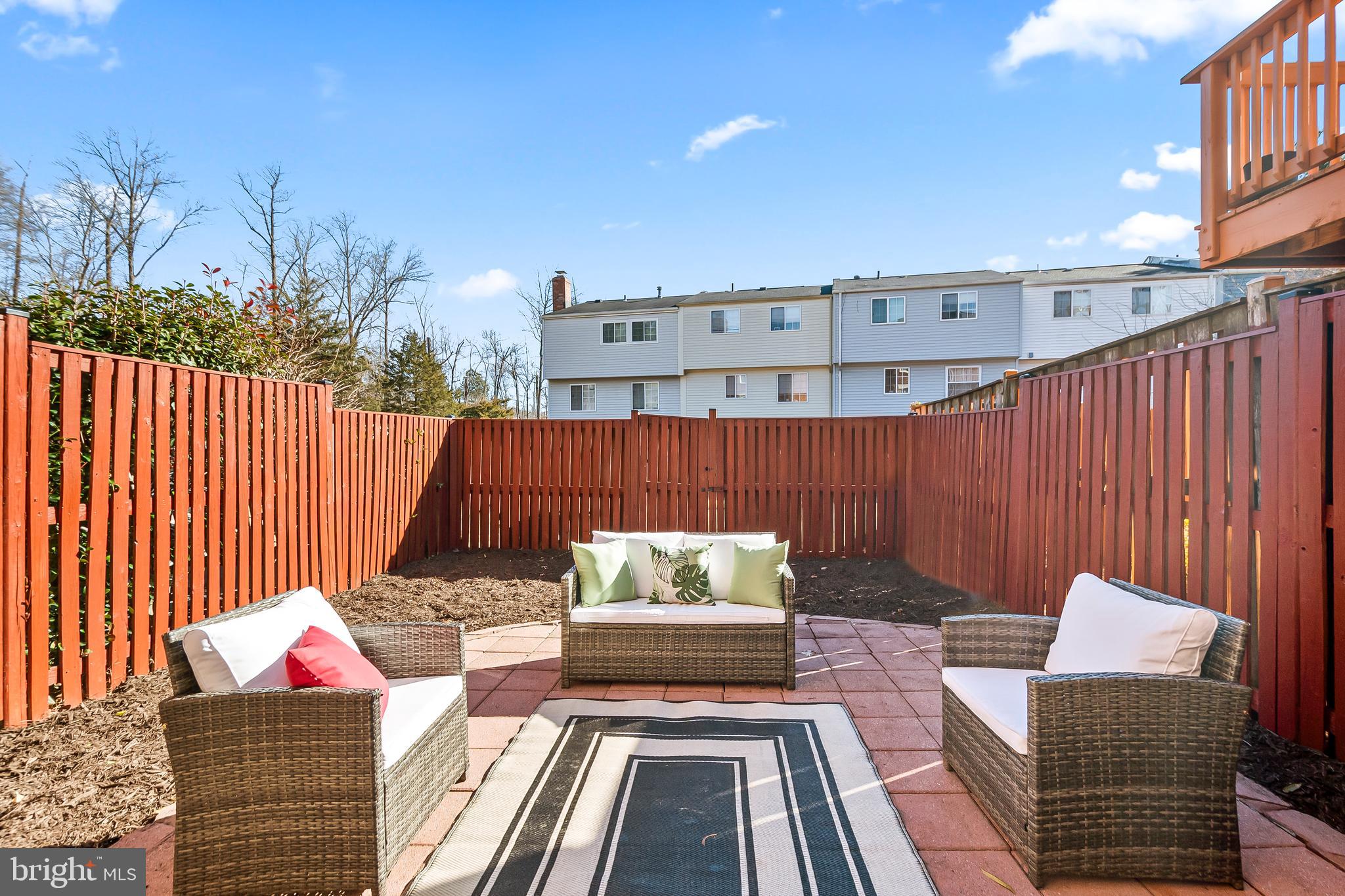 D EVEREUX WEST - Residential