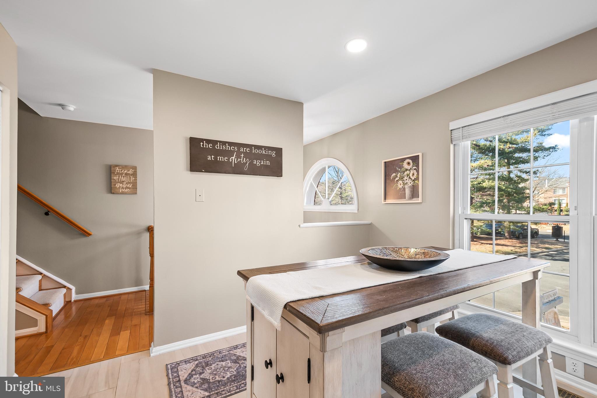 D EVEREUX WEST - Residential