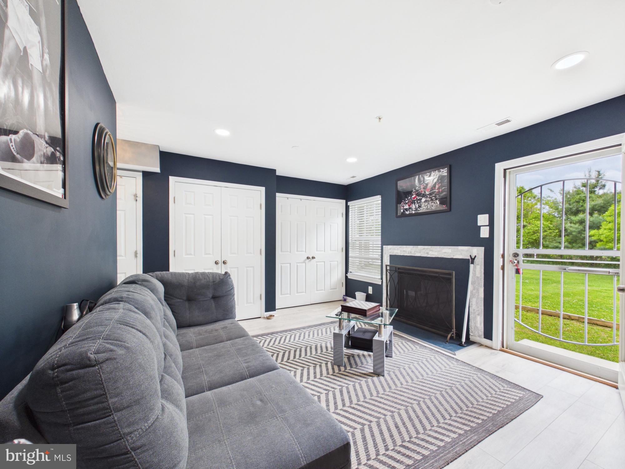 CARRIAGE HILLS - Residential