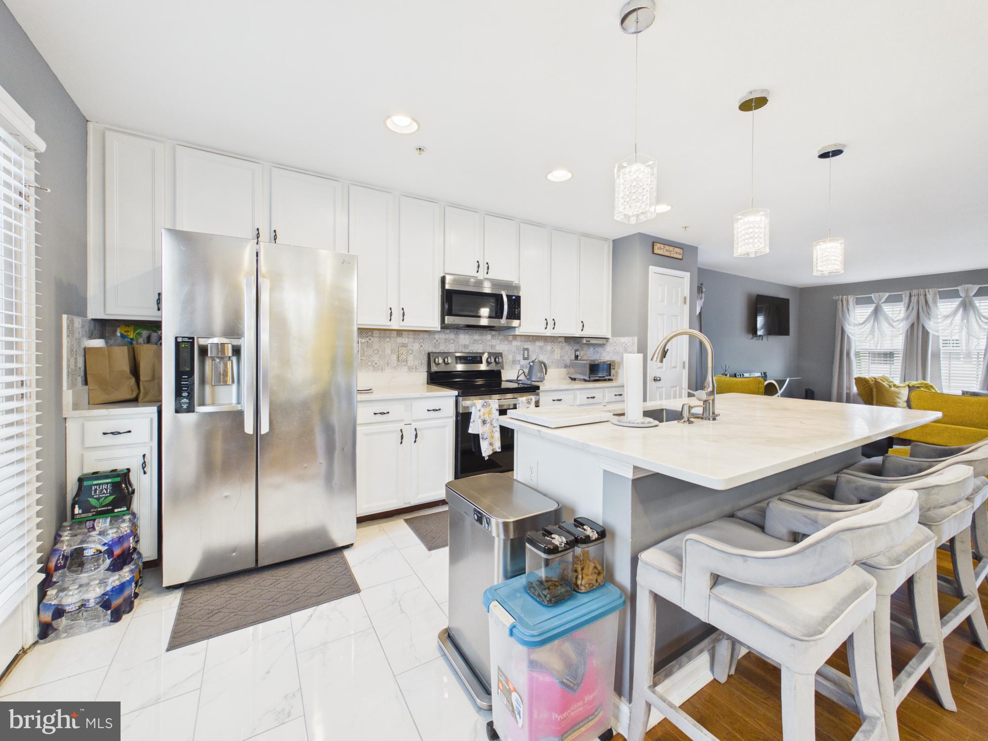 CARRIAGE HILLS - Residential