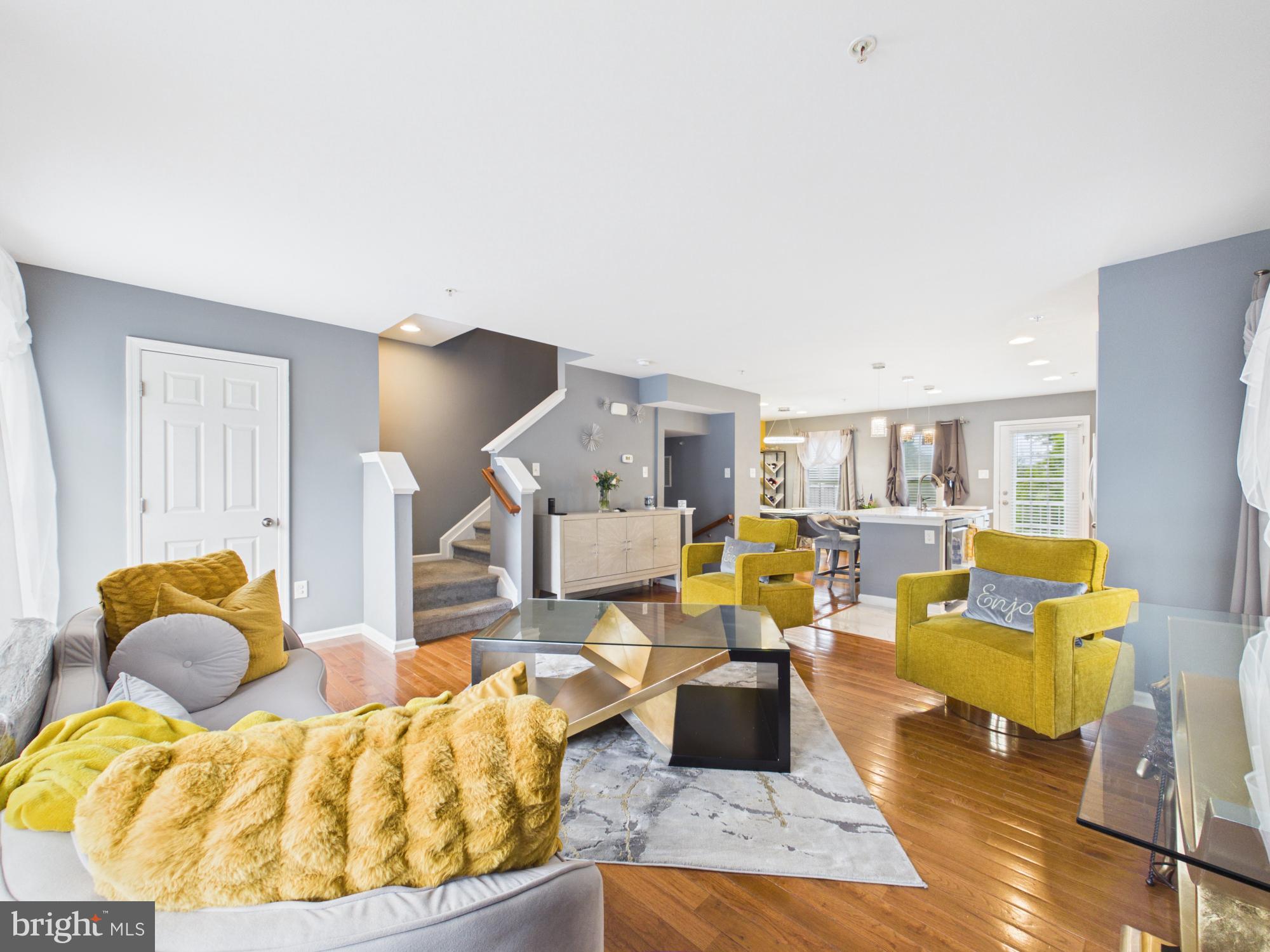 CARRIAGE HILLS - Residential