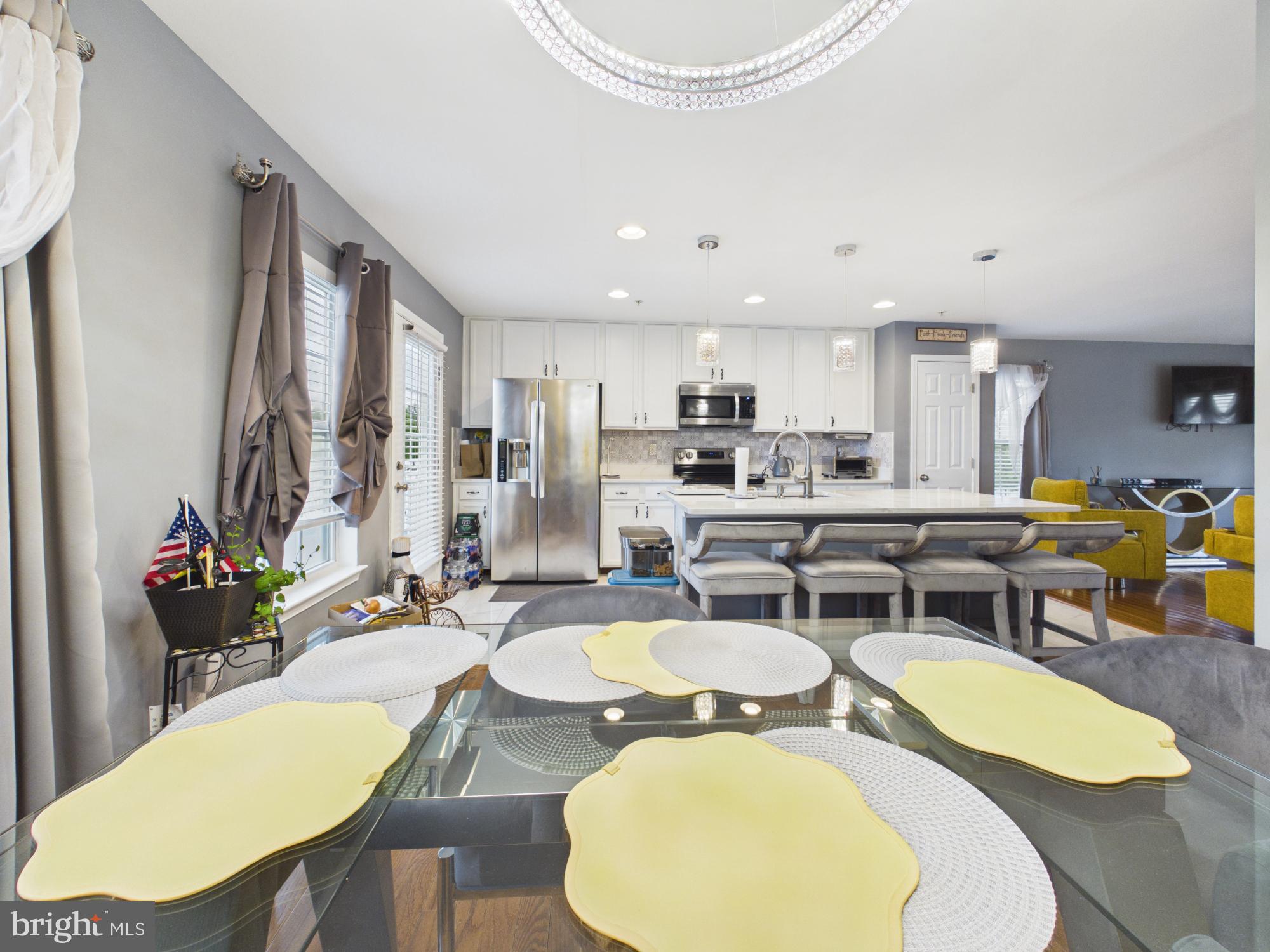 CARRIAGE HILLS - Residential