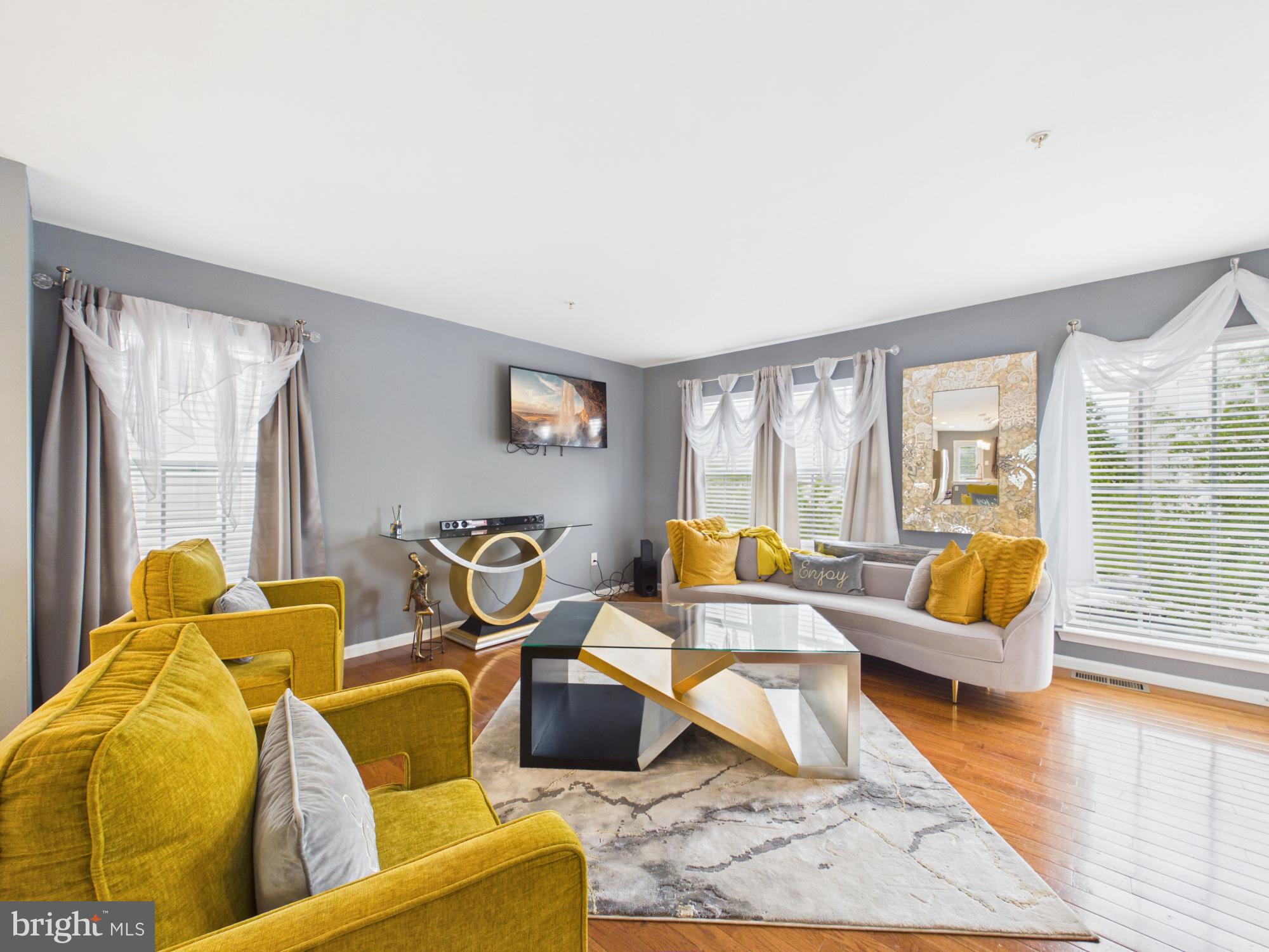 CARRIAGE HILLS - Residential