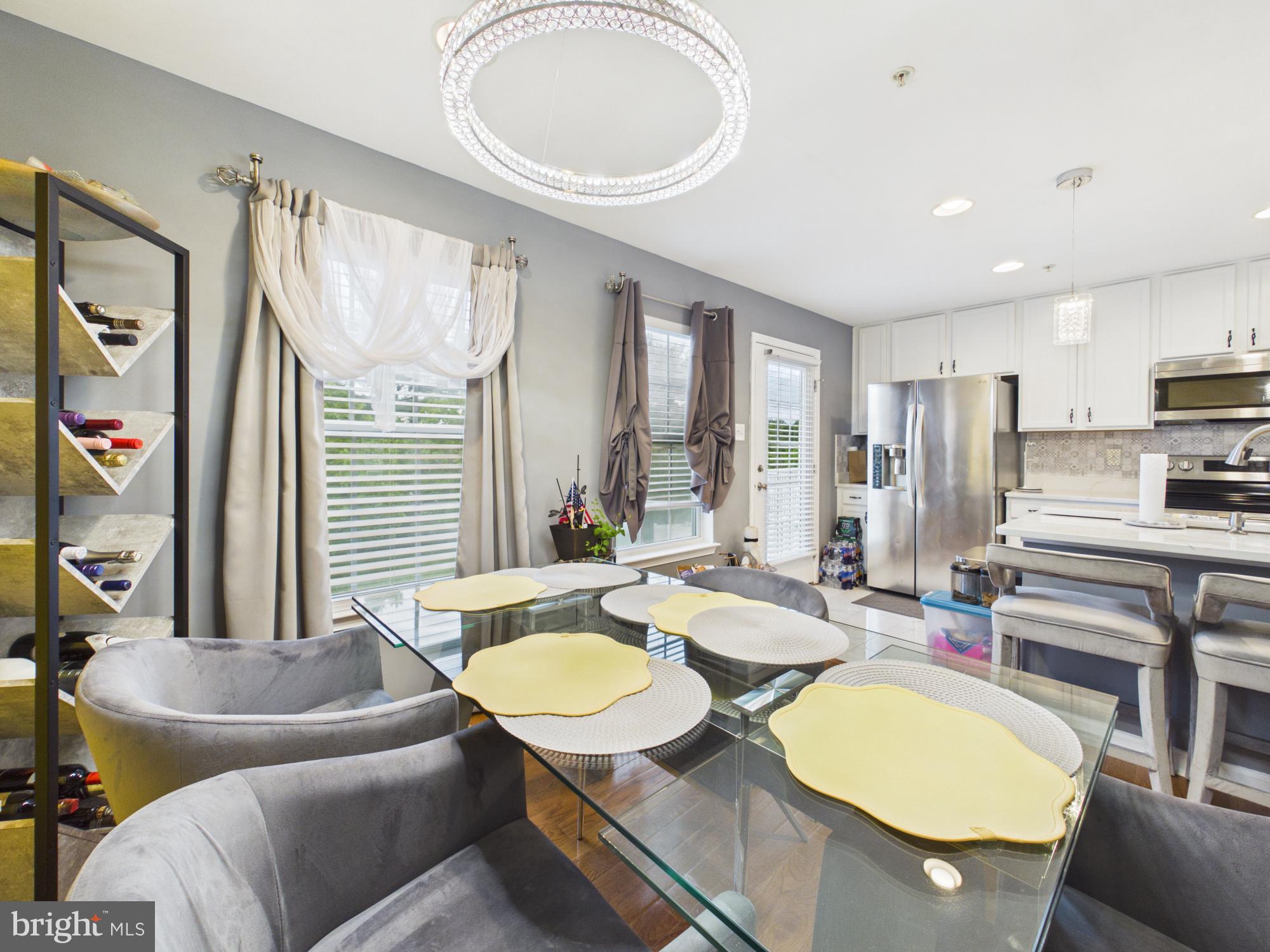 CARRIAGE HILLS - Residential