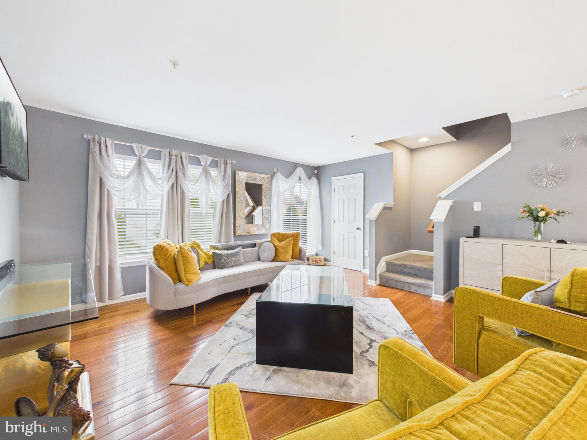 CARRIAGE HILLS - Residential