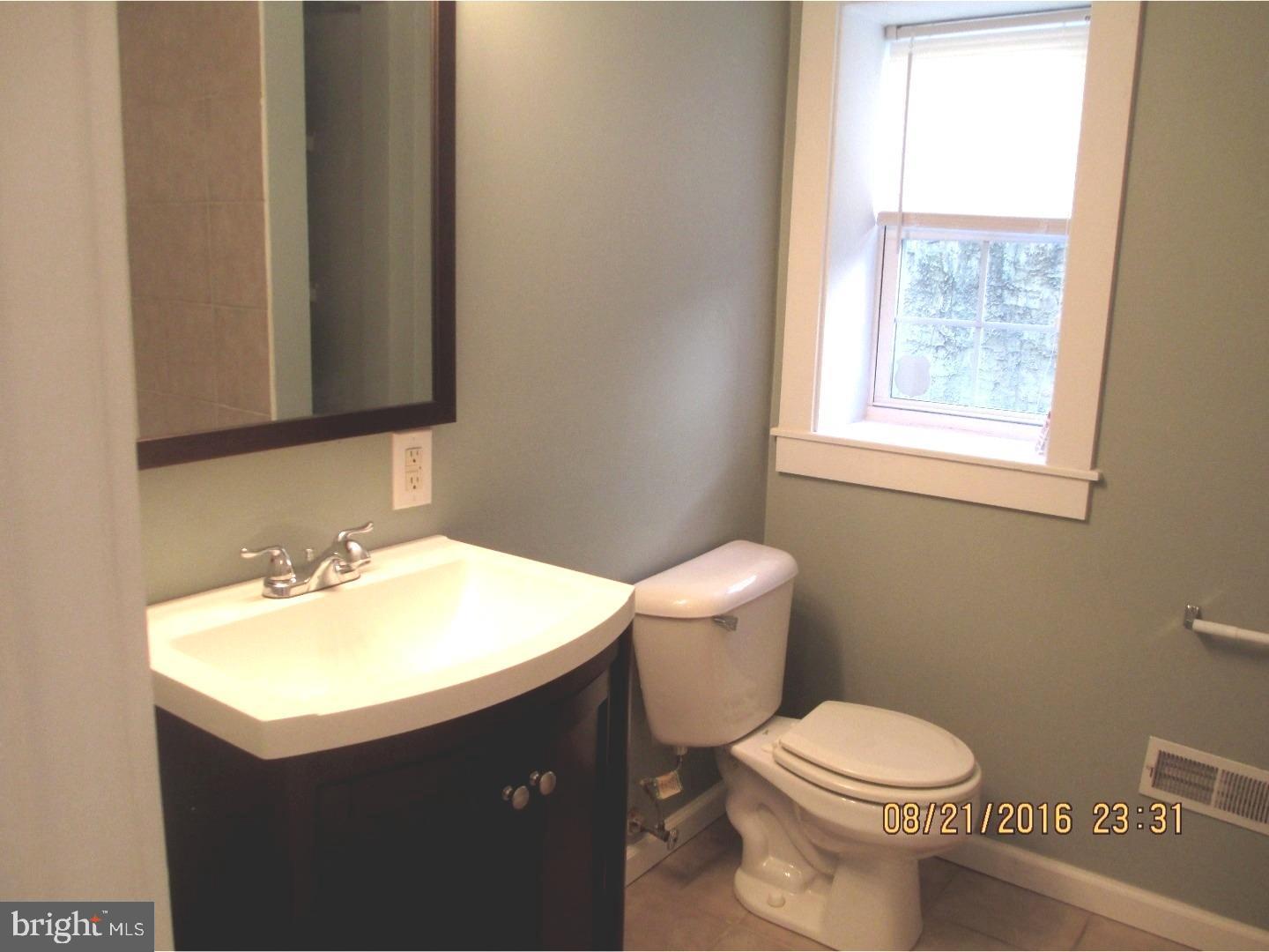 QUEEN VILLAGE - Residential Lease