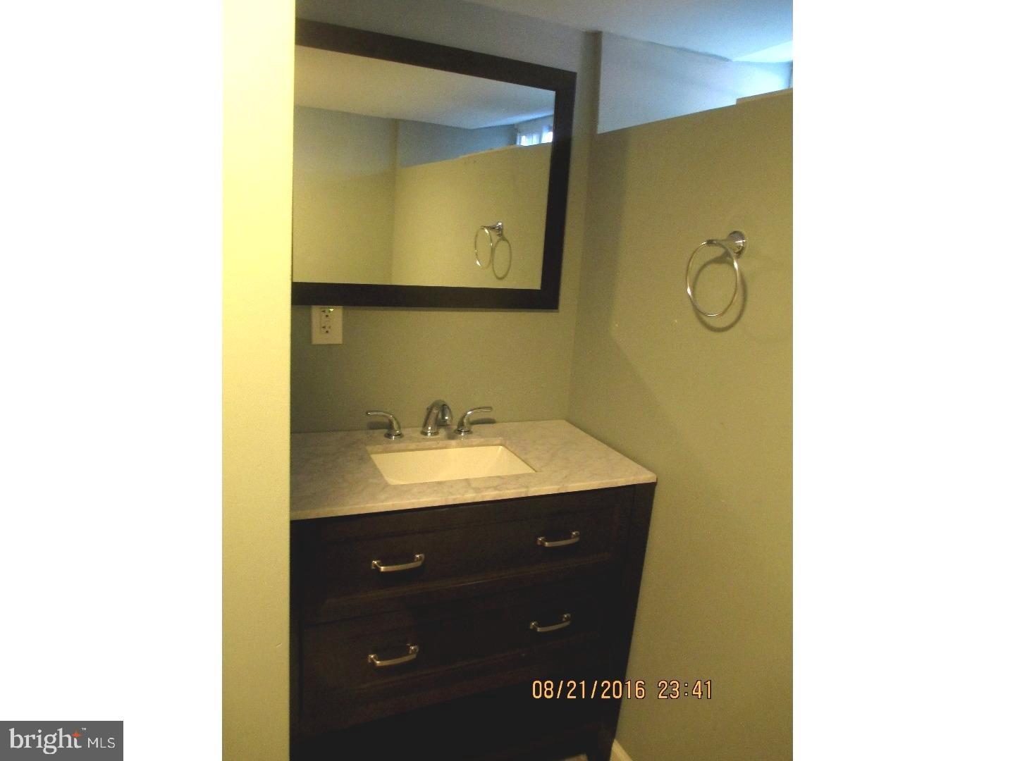 QUEEN VILLAGE - Residential Lease