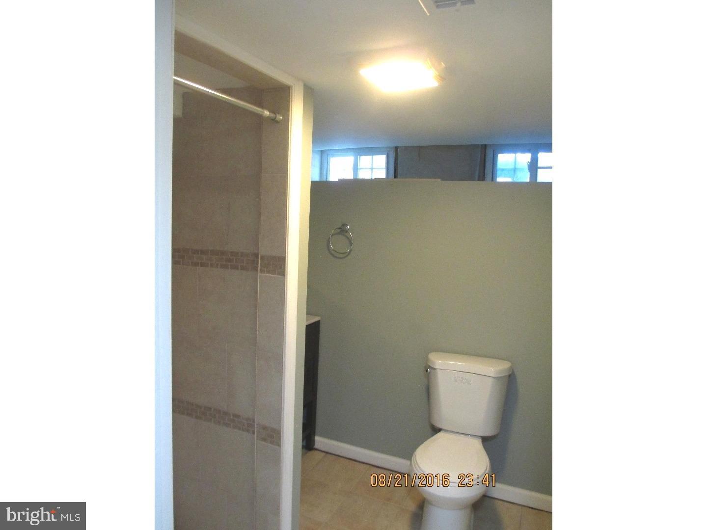 QUEEN VILLAGE - Residential Lease