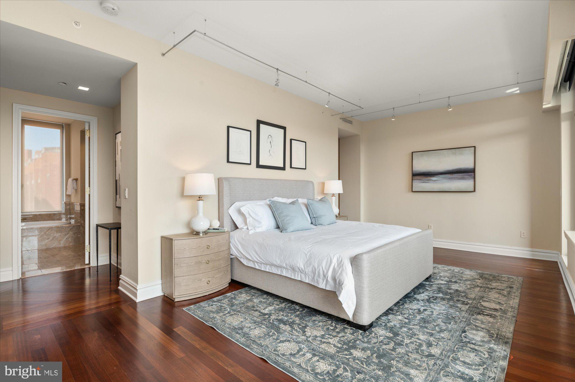 GEORGETOWN - Residential